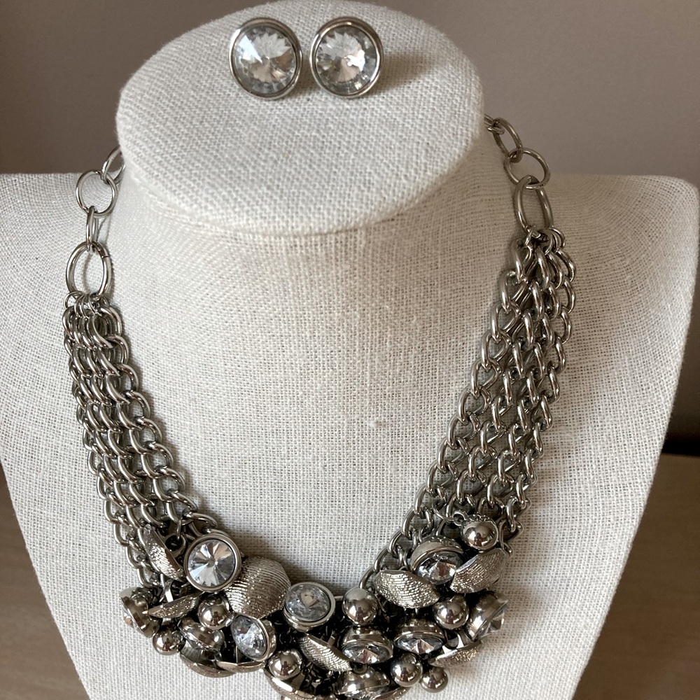 Chunky silver necklace with matching crystal stud earrings